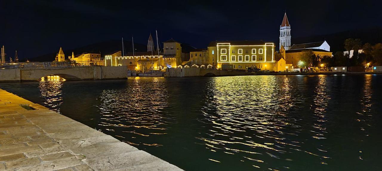 Penthouse Apartman Marcelina In Trogir Apartment Exterior photo