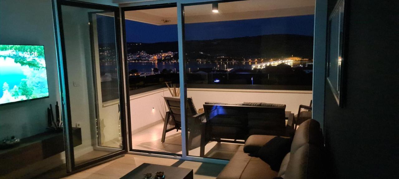 Penthouse Apartman Marcelina In Trogir Apartment Exterior photo